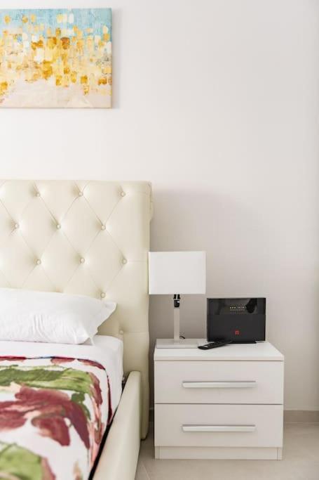 Modern Apartment Near Ponte Vecchio. Флоренция Екстериор снимка
